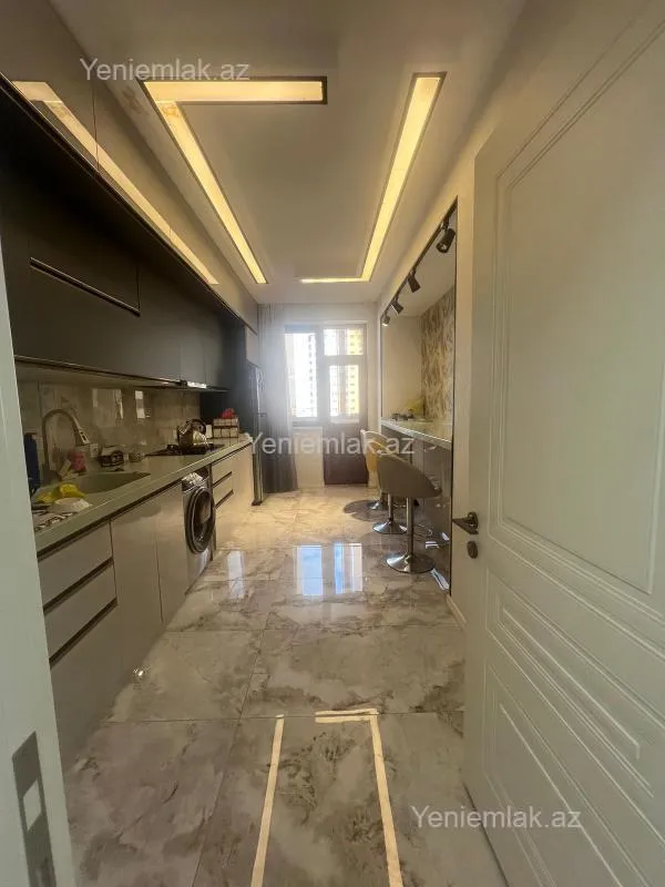 Satılır 4 otaqlı yeni tikili 120 m²