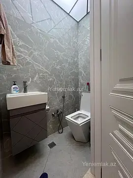 Satılır 4 otaqlı yeni tikili 120 m²
