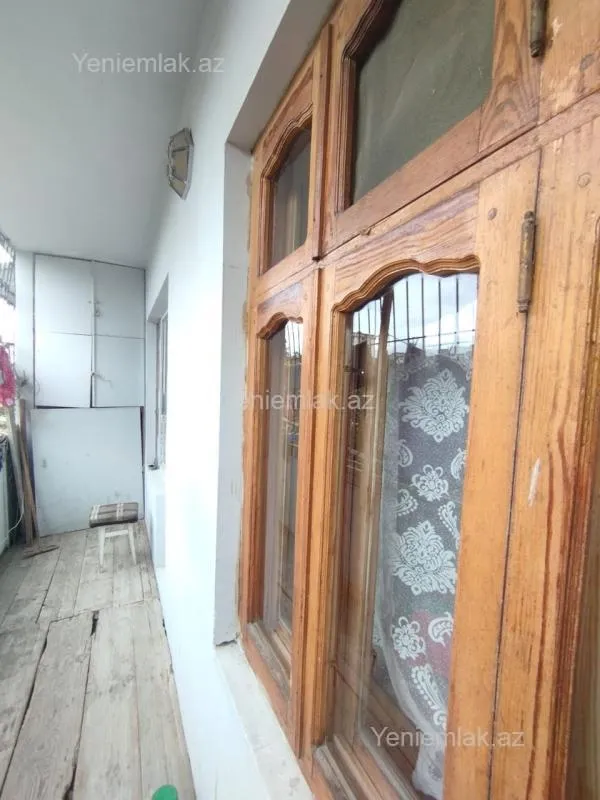 Satılır 4 otaqlı köhnə tikili 110 m²