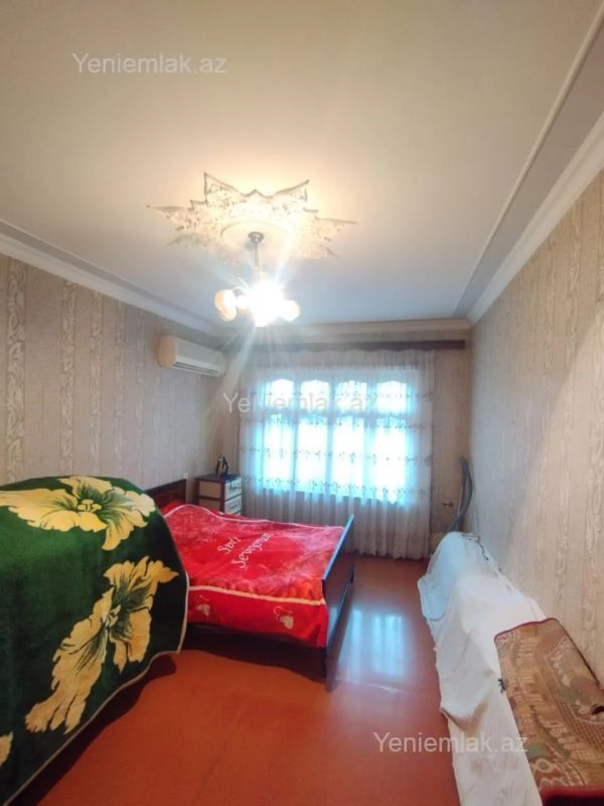 Satılır 4 otaqlı köhnə tikili 110 m²