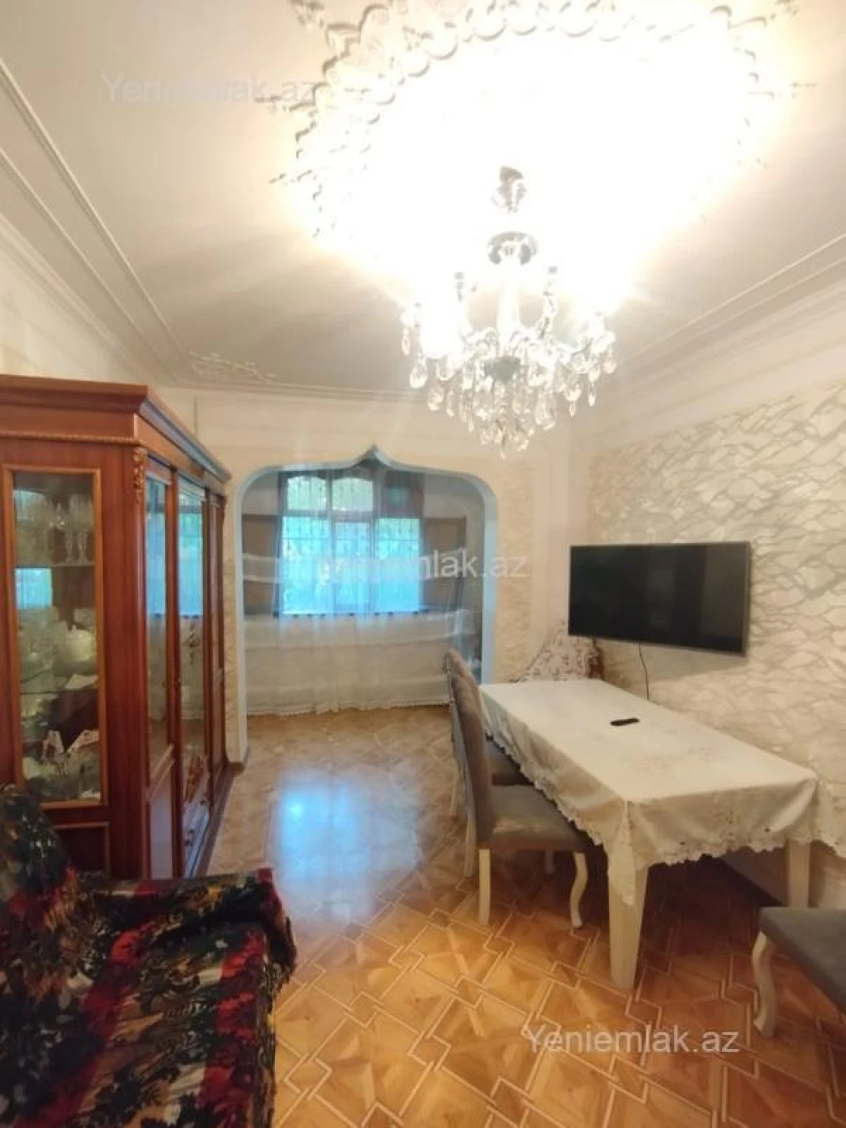 Satılır 4 otaqlı köhnə tikili 110 m²