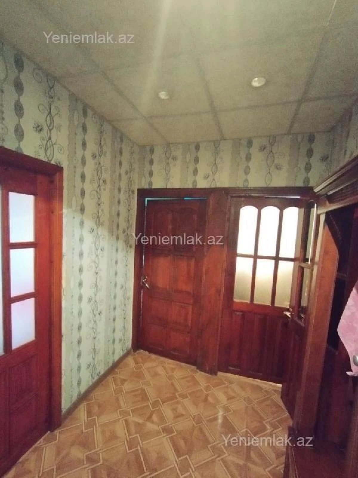 Satılır 4 otaqlı köhnə tikili 110 m²