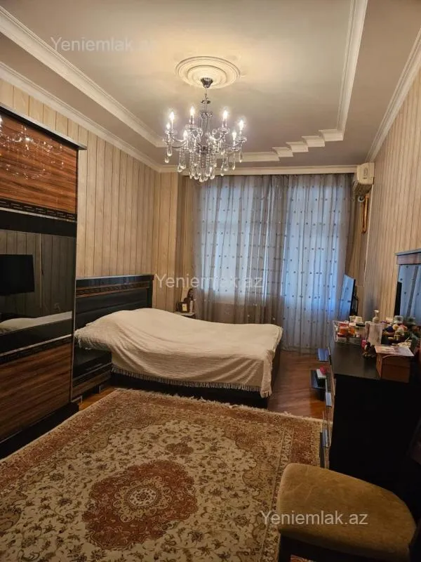 Satılır 4 otaqlı yeni tikili 203 m²