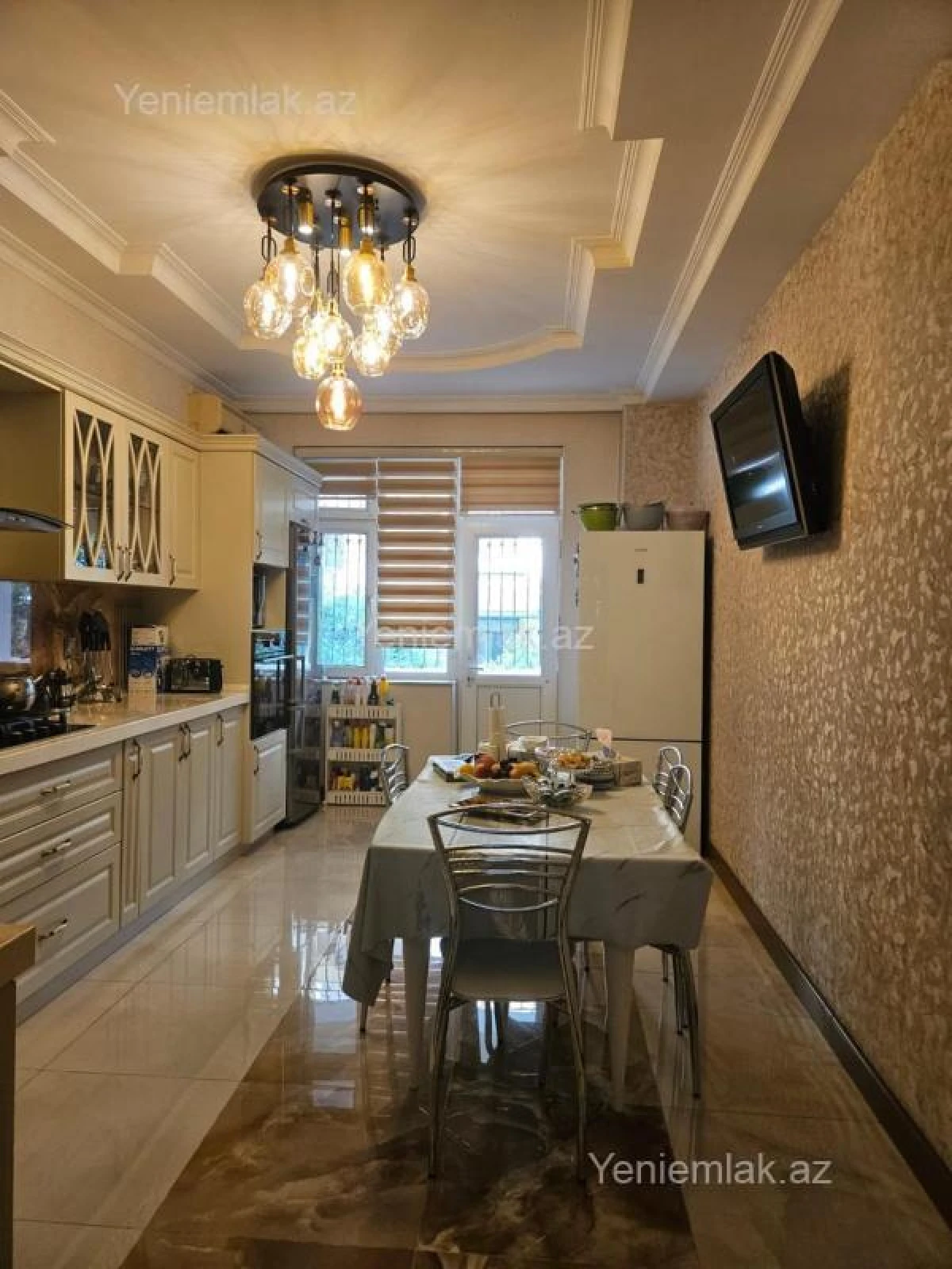 Satılır 4 otaqlı yeni tikili 203 m²