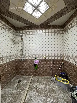 Satılır 3 otaqlı yeni tikili 130 m²