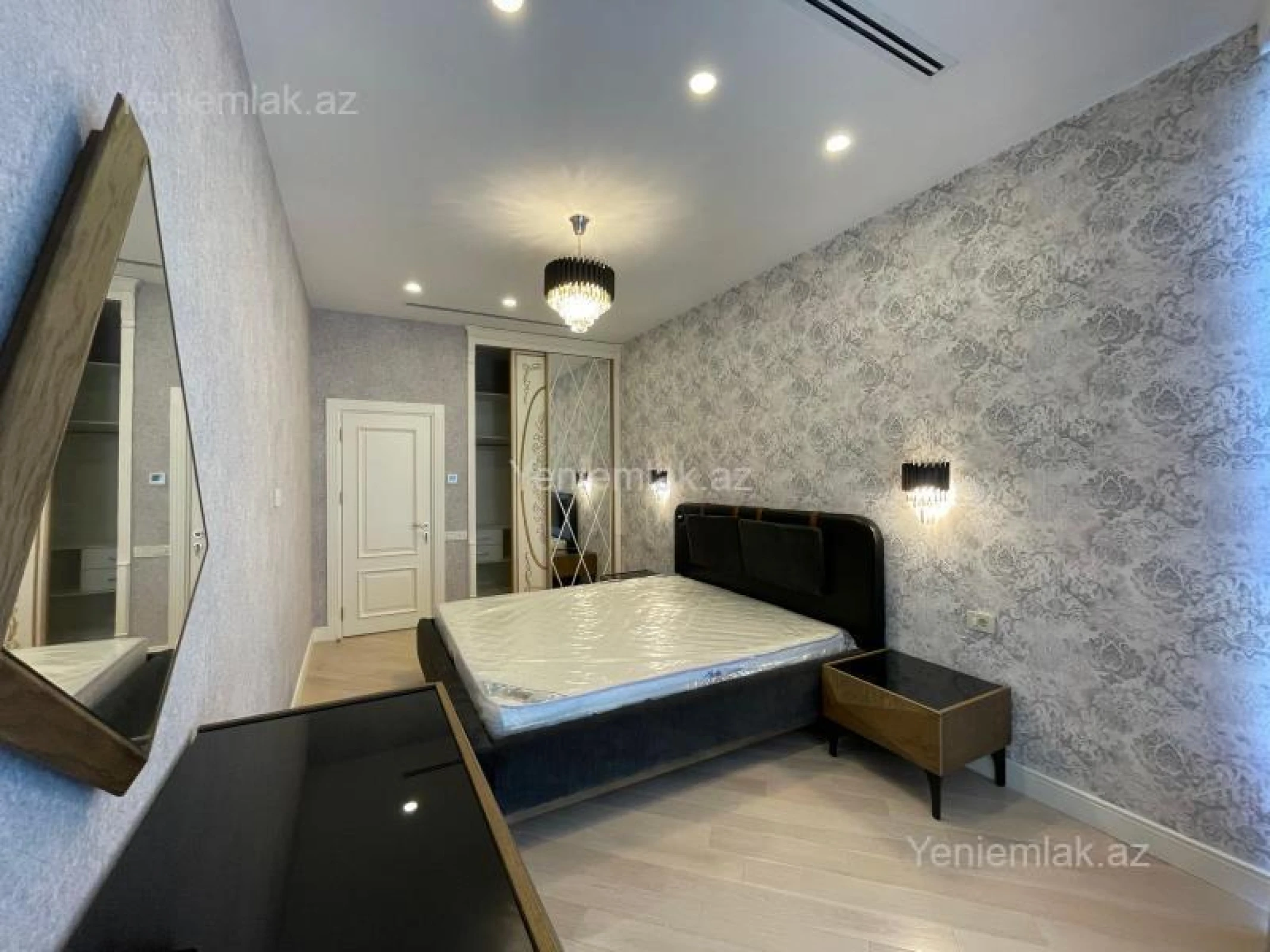 Satılır 3 otaqlı yeni tikili 169 m²