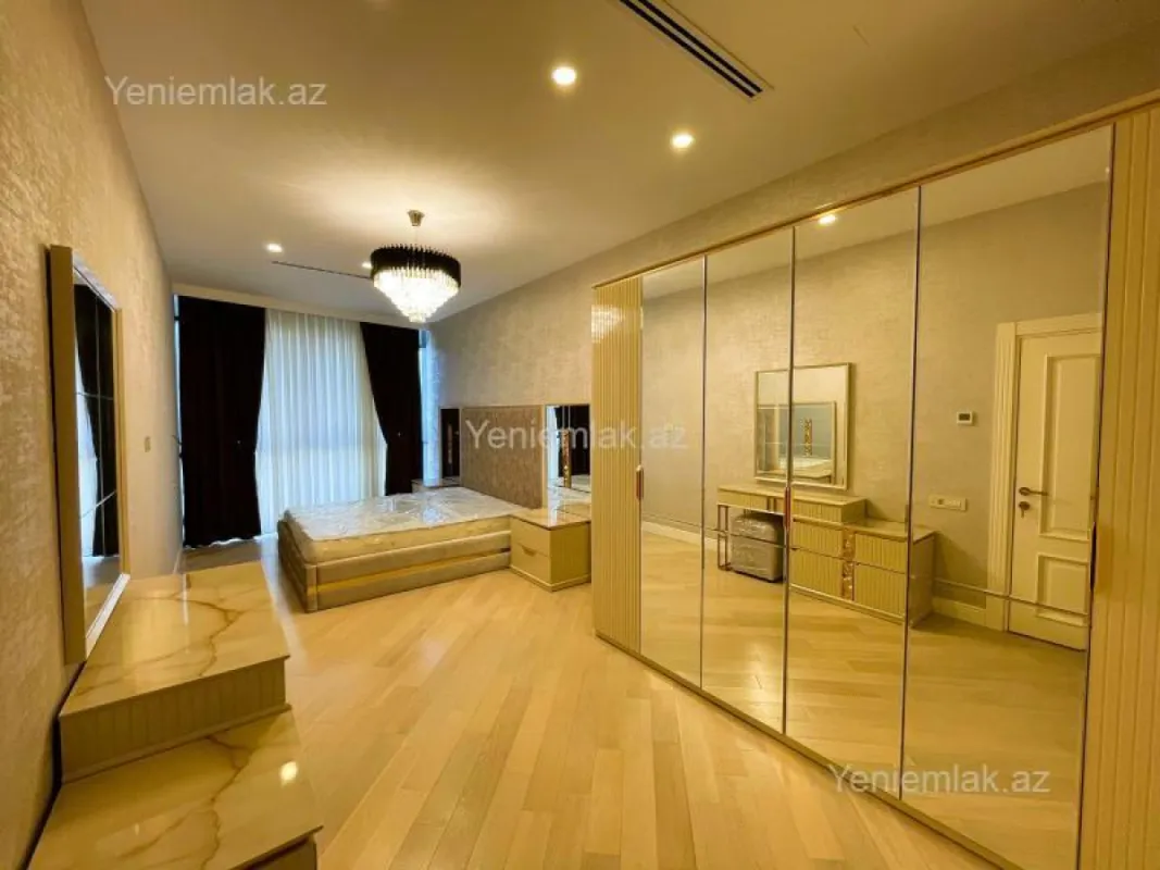 Satılır 3 otaqlı yeni tikili 169 m²