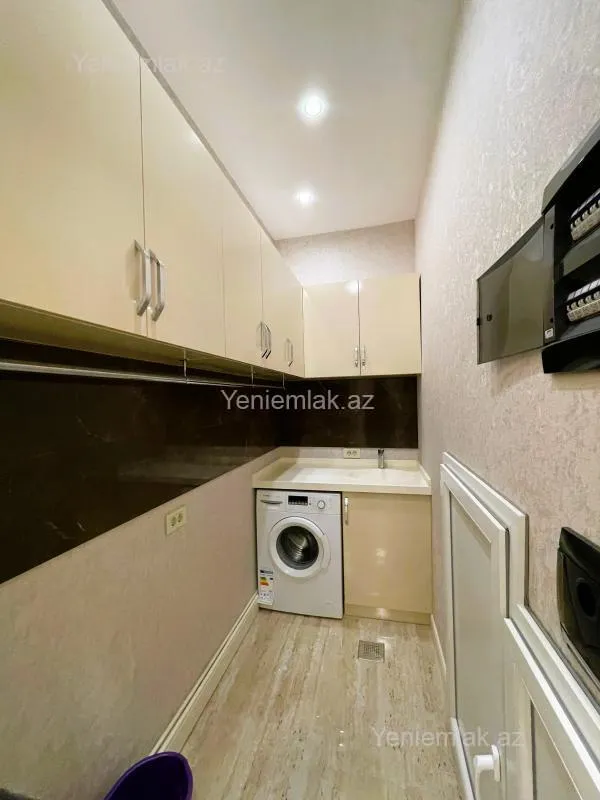 Satılır 3 otaqlı yeni tikili 169 m²