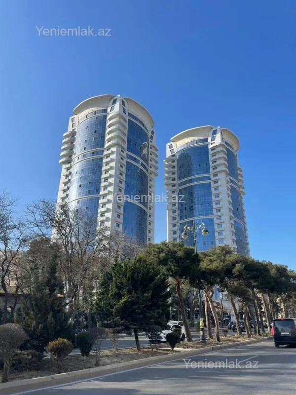 Satılır 3 otaqlı yeni tikili 169 m²