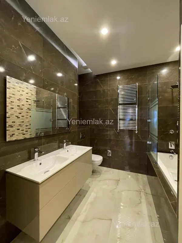 Satılır 3 otaqlı yeni tikili 169 m²
