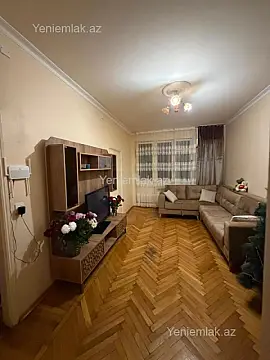 Satılır 2 otaqlı köhnə tikili 55 m²