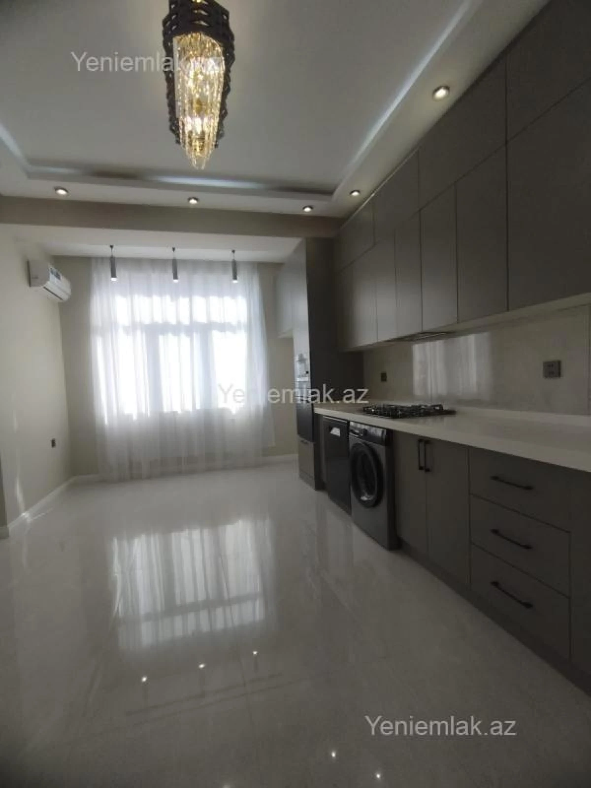 Satılır 3 otaqlı yeni tikili 132 m²