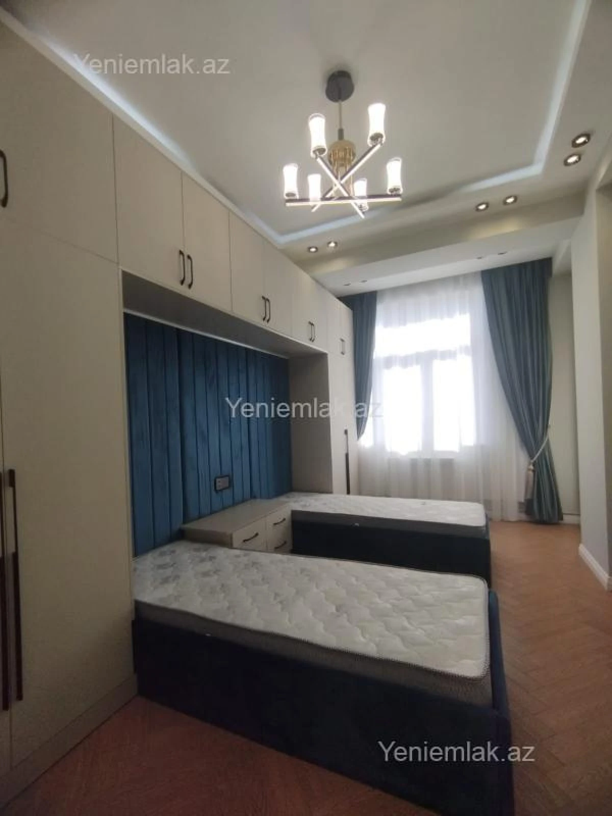 Satılır 3 otaqlı yeni tikili 132 m²