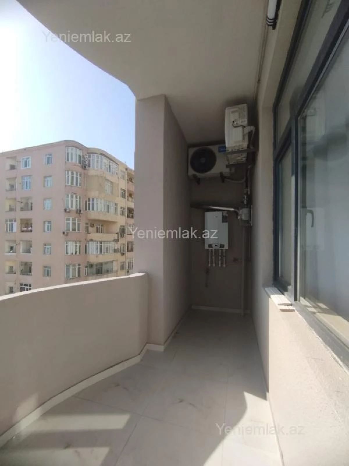 Satılır 3 otaqlı yeni tikili 132 m²