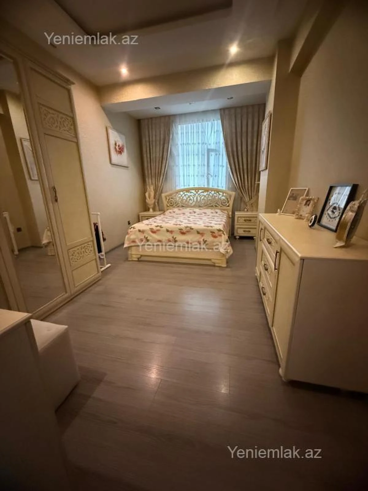 Satılır 2 otaqlı yeni tikili 77 m²