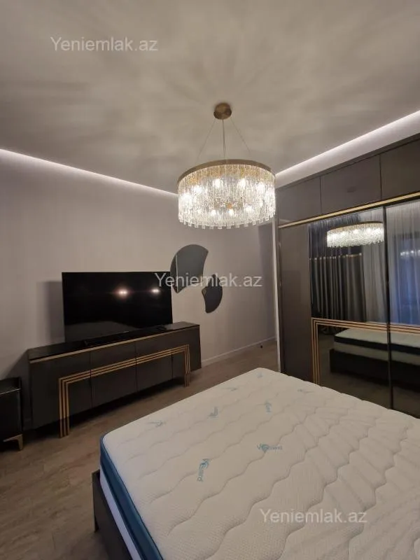 Satılır 5 otaqlı yeni tikili 220 m²