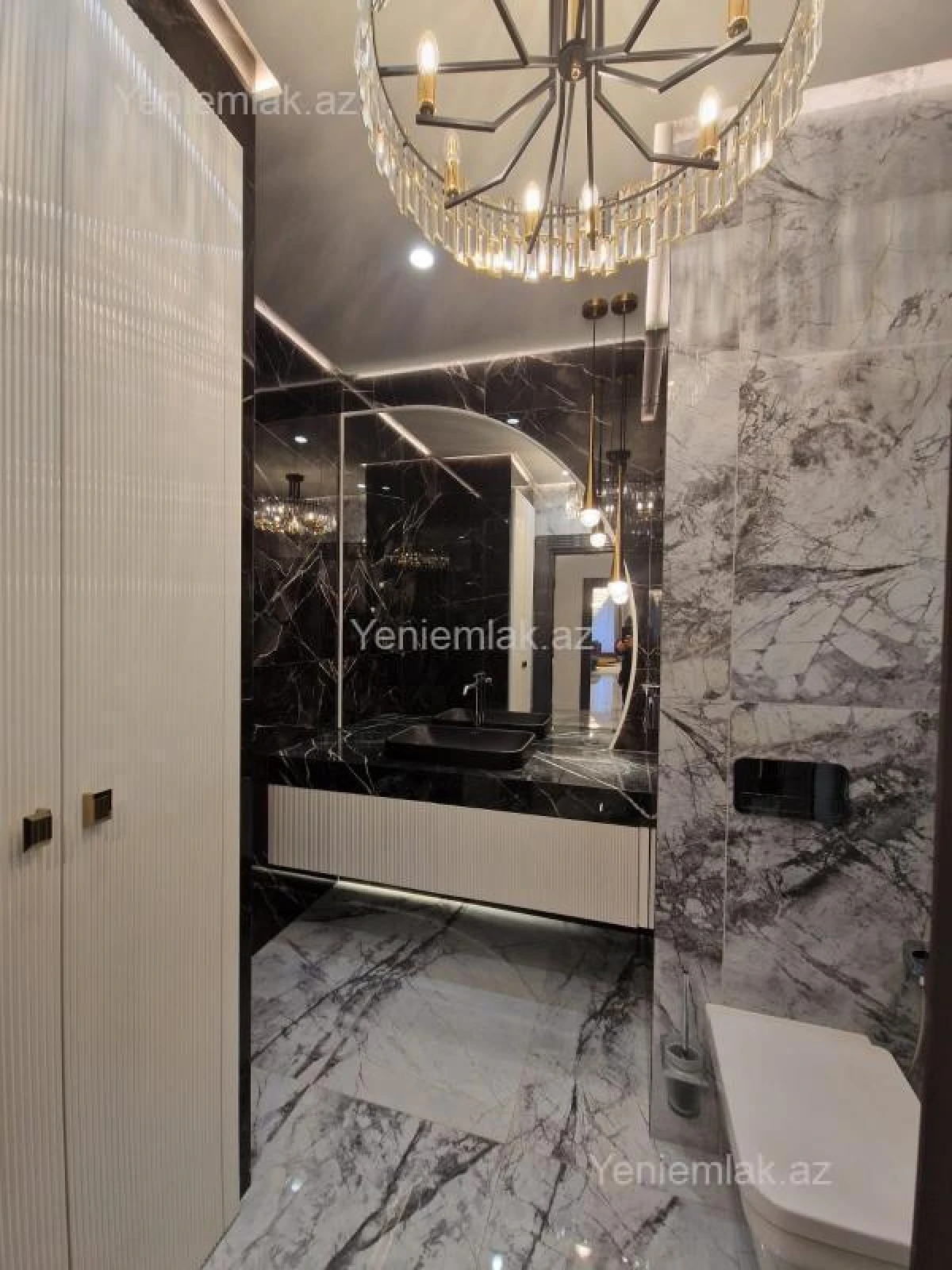 Satılır 5 otaqlı yeni tikili 220 m²