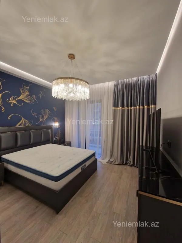 Satılır 5 otaqlı yeni tikili 220 m²