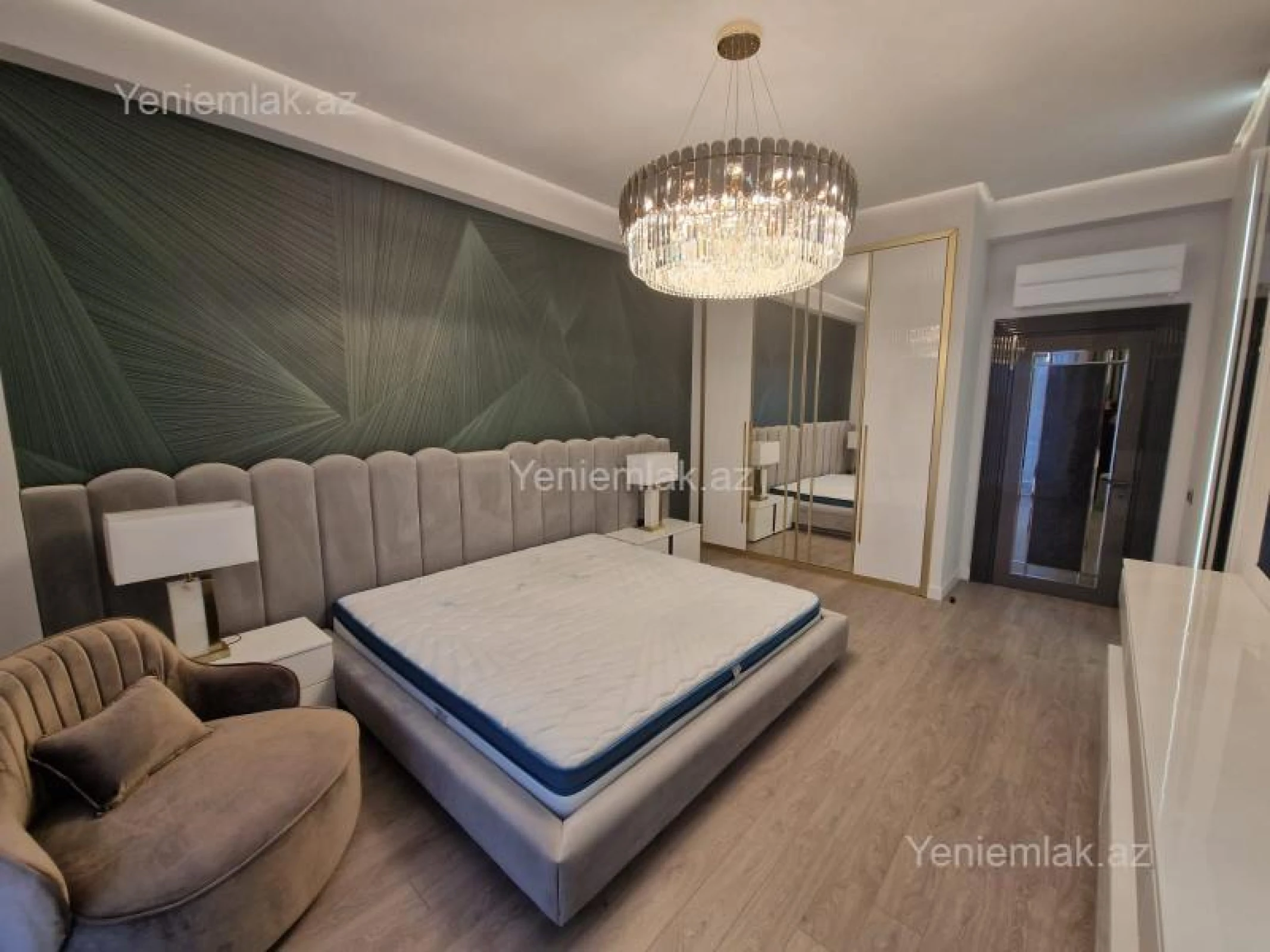 Satılır 5 otaqlı yeni tikili 220 m²