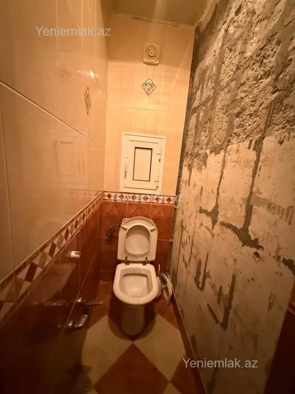 Satılır 3 otaqlı köhnə tikili 85 m²