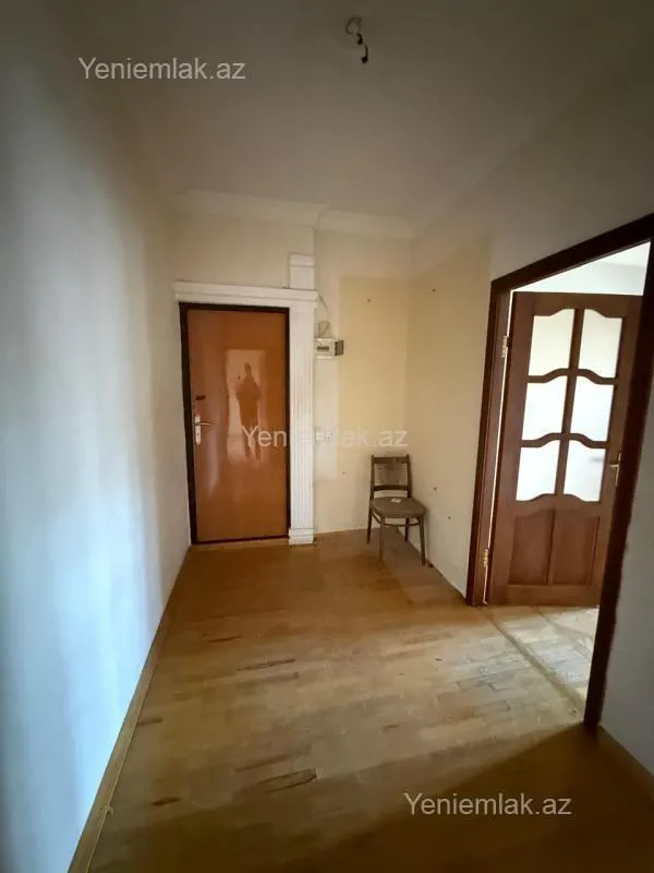 Satılır 3 otaqlı köhnə tikili 85 m²