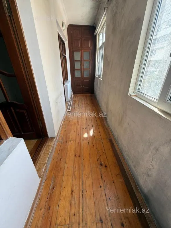 Satılır 3 otaqlı köhnə tikili 85 m²