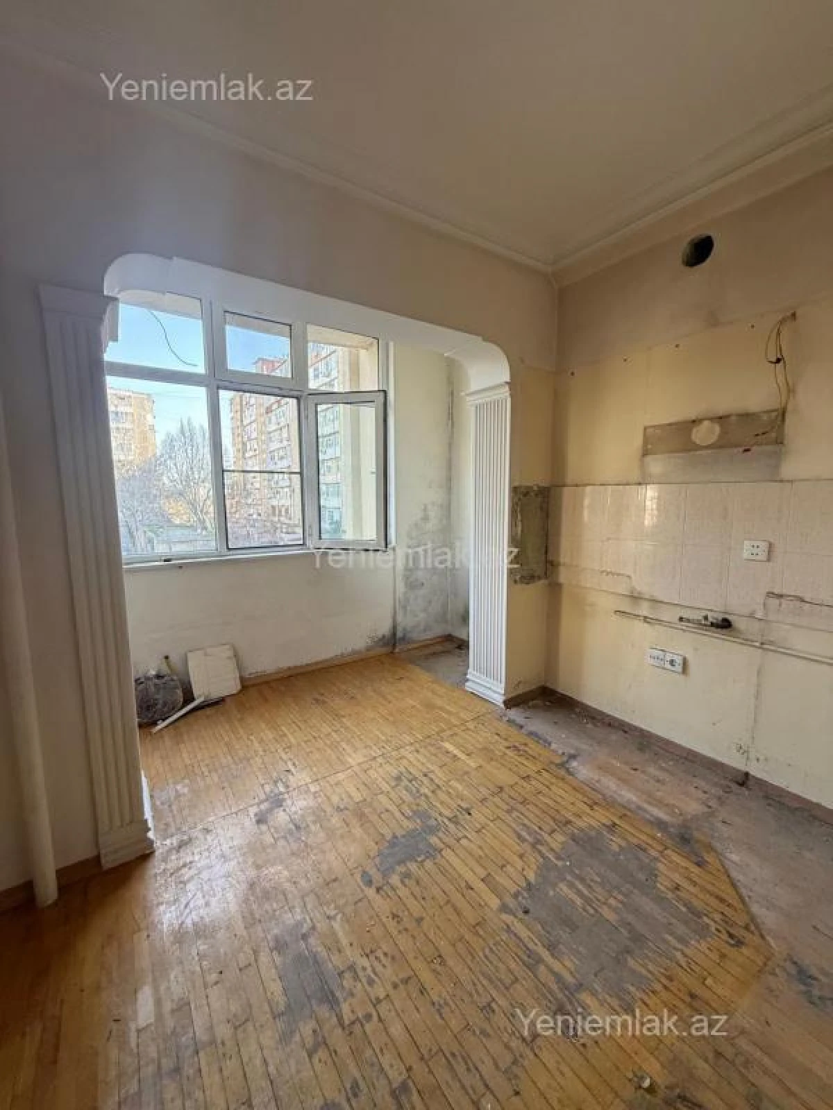 Satılır 3 otaqlı köhnə tikili 85 m²