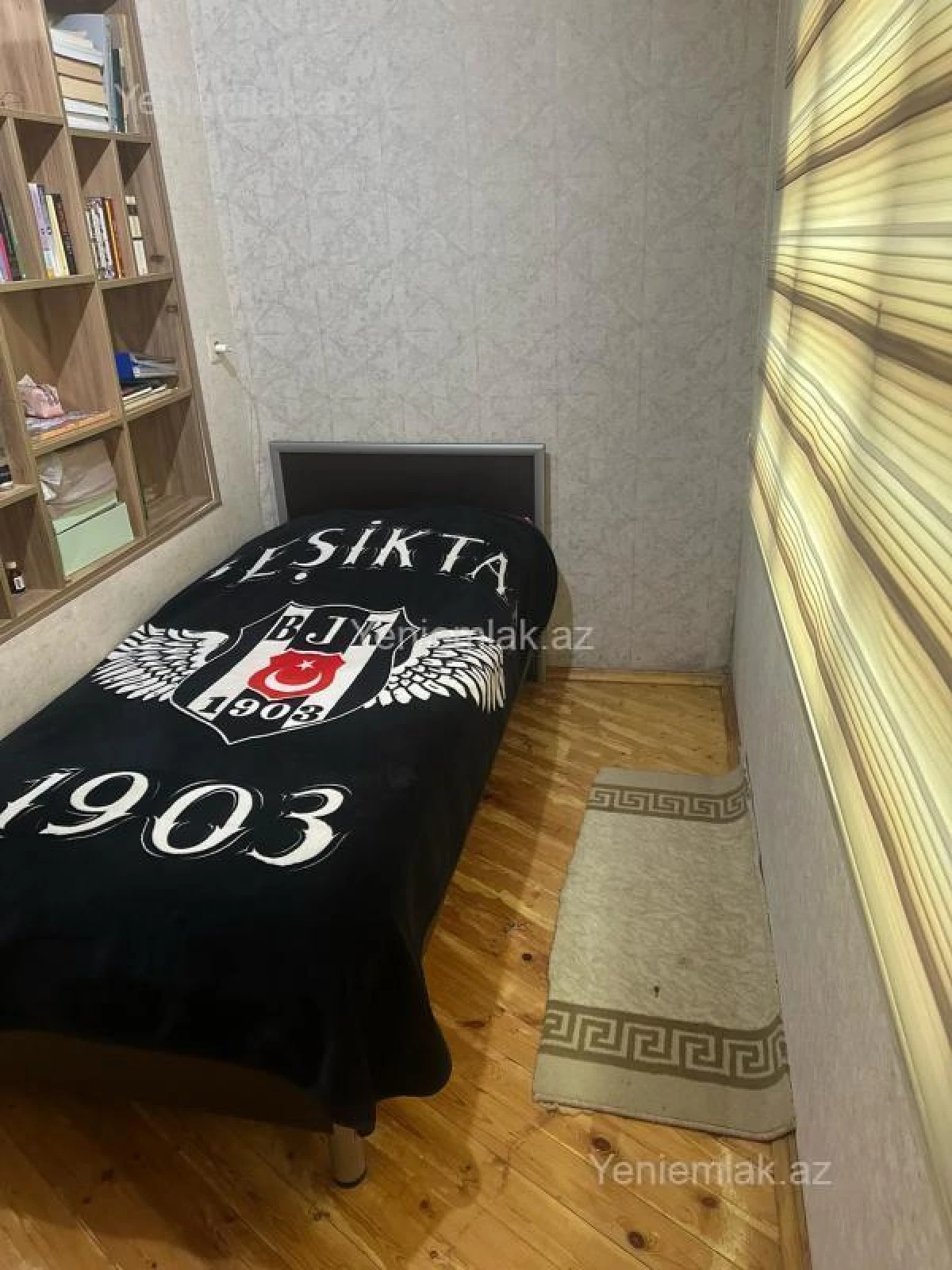 Satılır 4 otaqlı köhnə tikili 105 m²