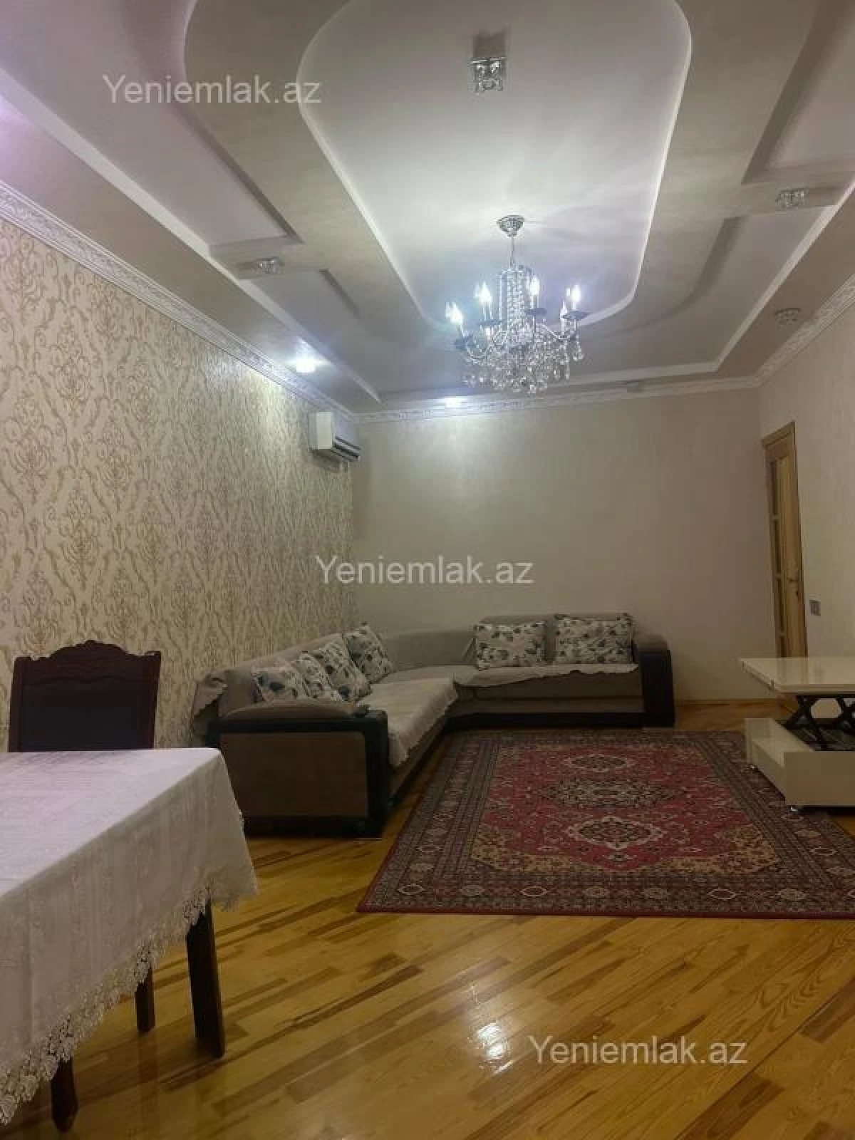 Satılır 4 otaqlı köhnə tikili 105 m²