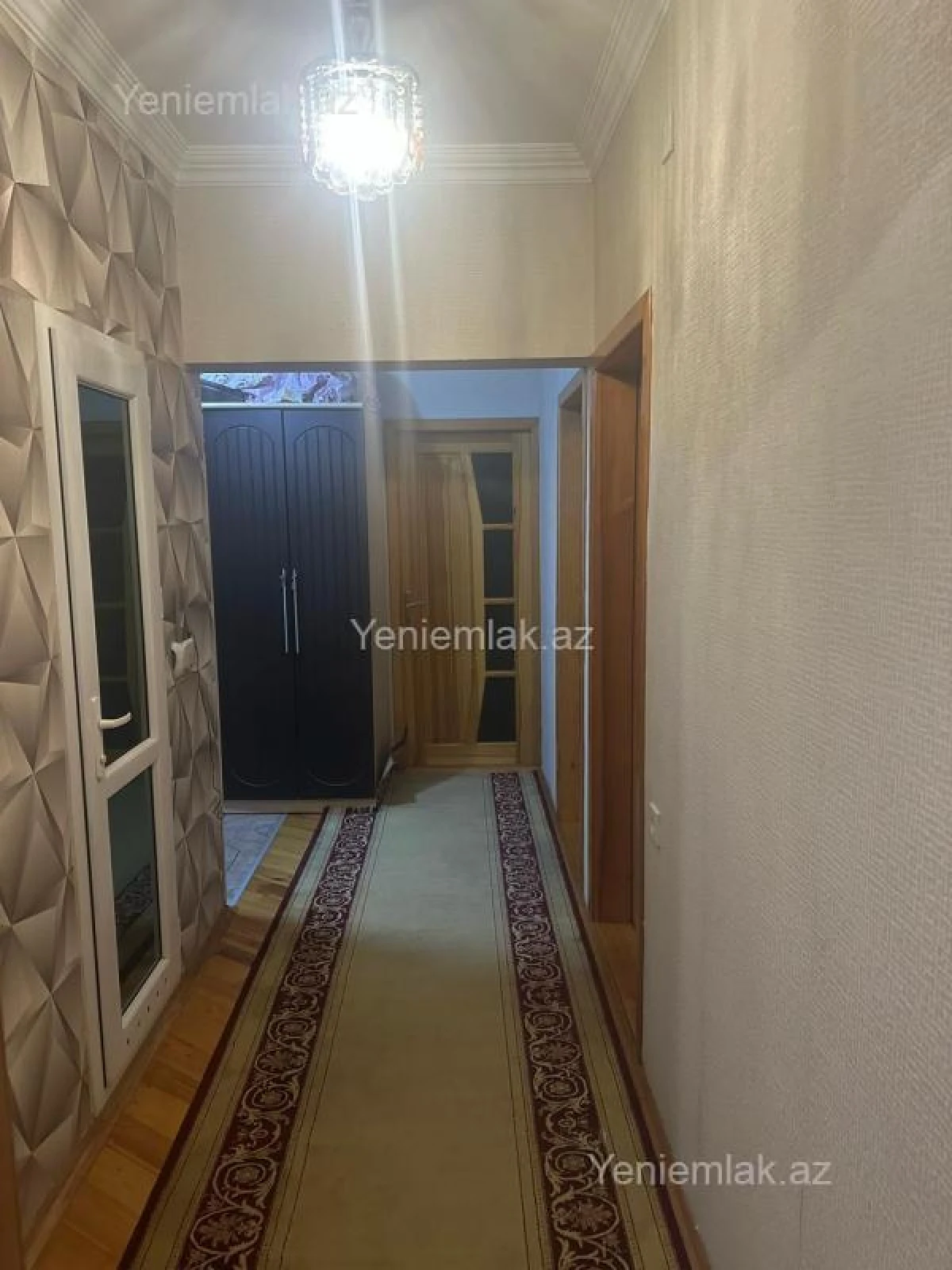Satılır 4 otaqlı köhnə tikili 105 m²