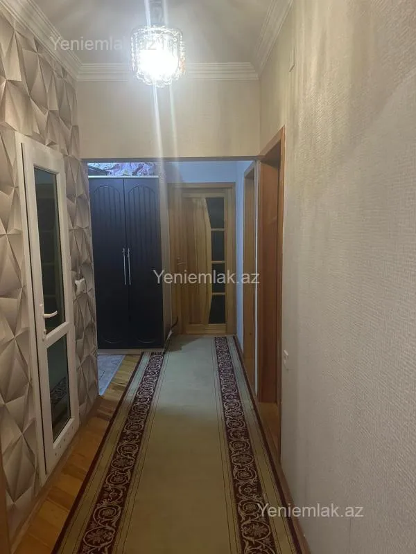 Satılır 4 otaqlı köhnə tikili 105 m²