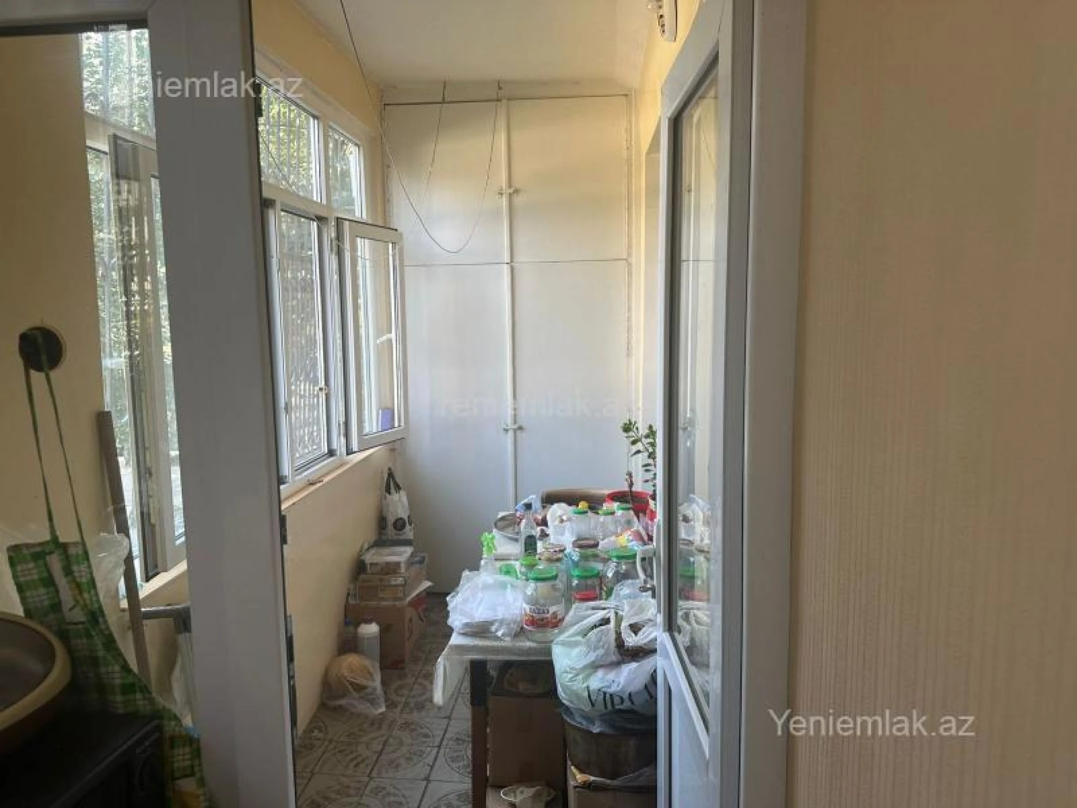 Satılır 3 otaqlı köhnə tikili 90 m²