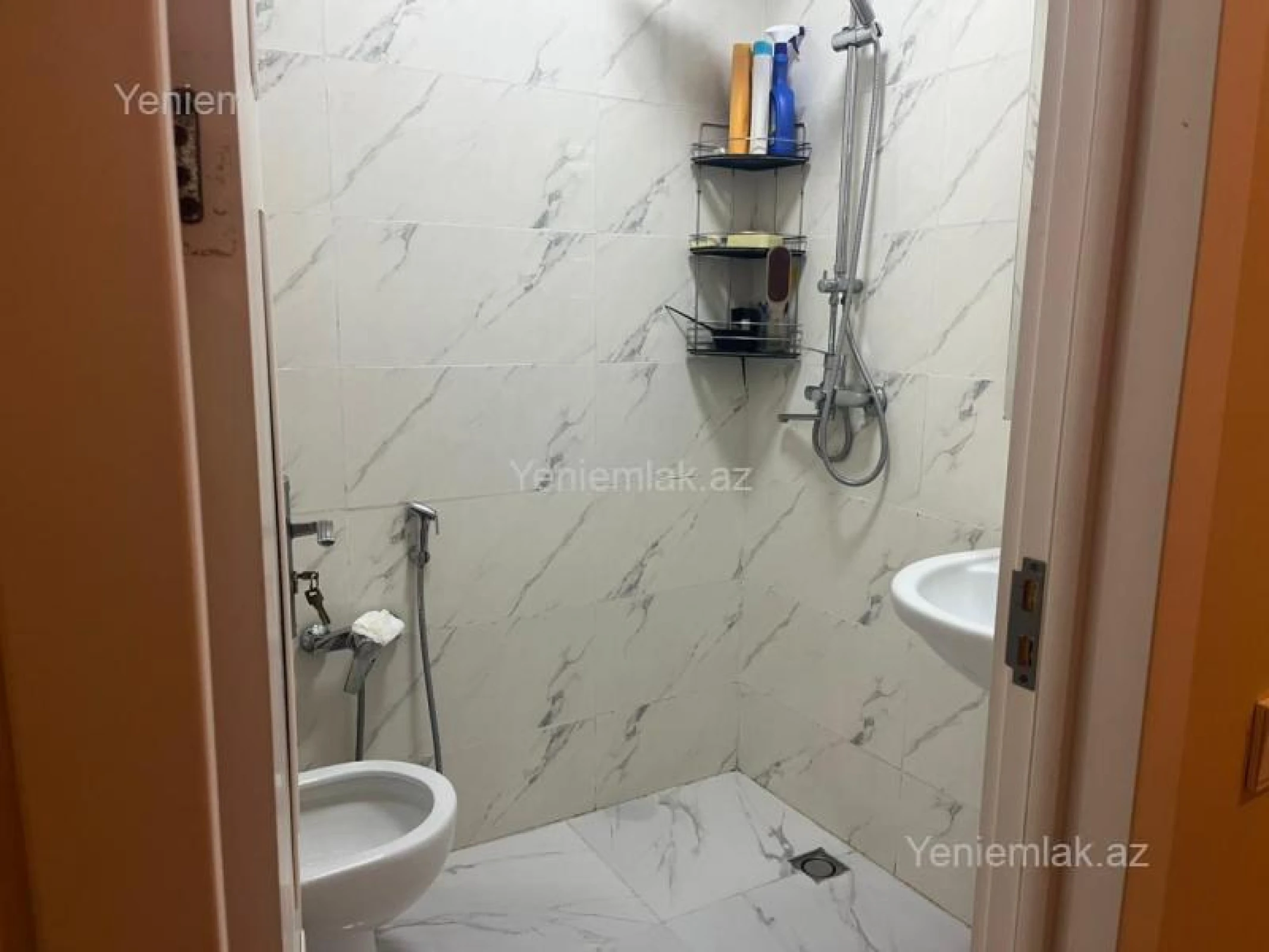 Satılır 3 otaqlı yeni tikili 70 m²