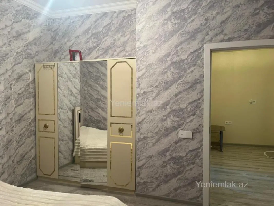 Satılır 3 otaqlı yeni tikili 70 m²