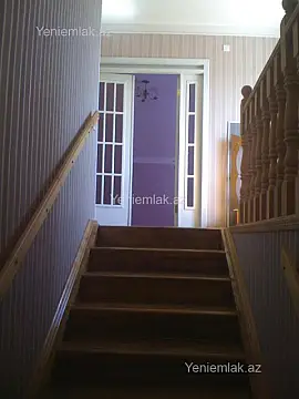 Satılır 6 otaqlı həyət evi 200 m²