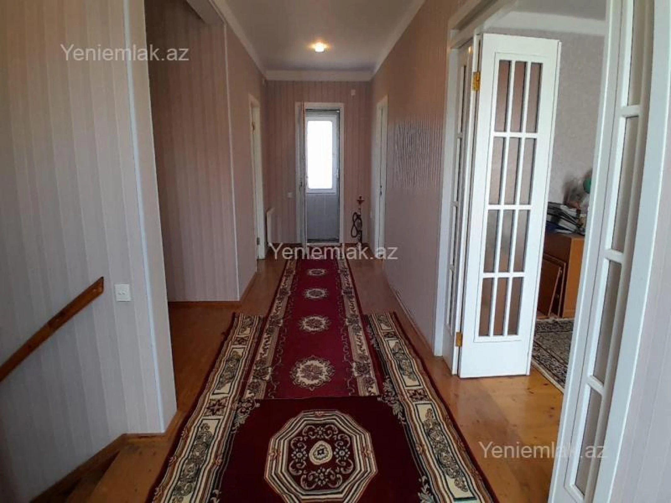 Satılır 6 otaqlı həyət evi 200 m²