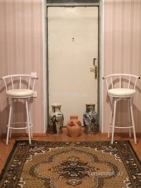 Satılır 6 otaqlı həyət evi 200 m²