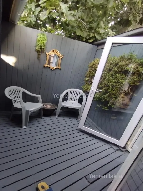 Satılır 7 otaqlı həyət evi 300 m²