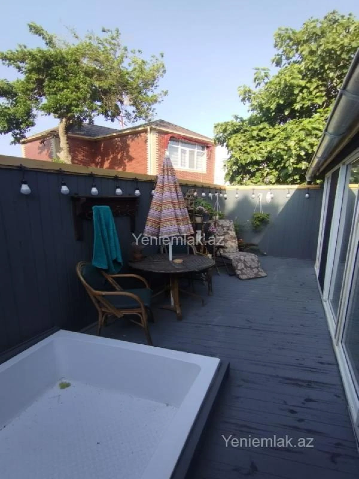 Satılır 7 otaqlı həyət evi 300 m²