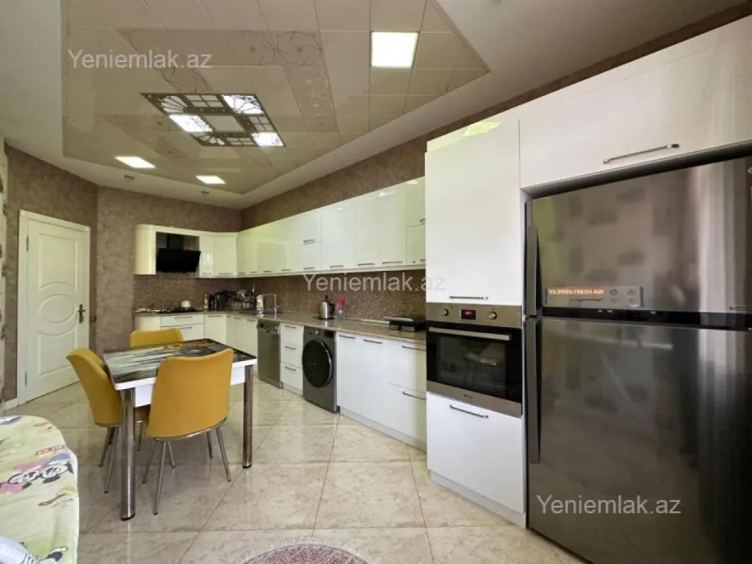 Satılır 3 otaqlı yeni tikili 127 m²