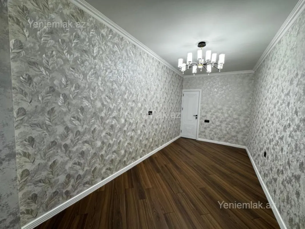 Satılır 2 otaqlı köhnə tikili 65 m²