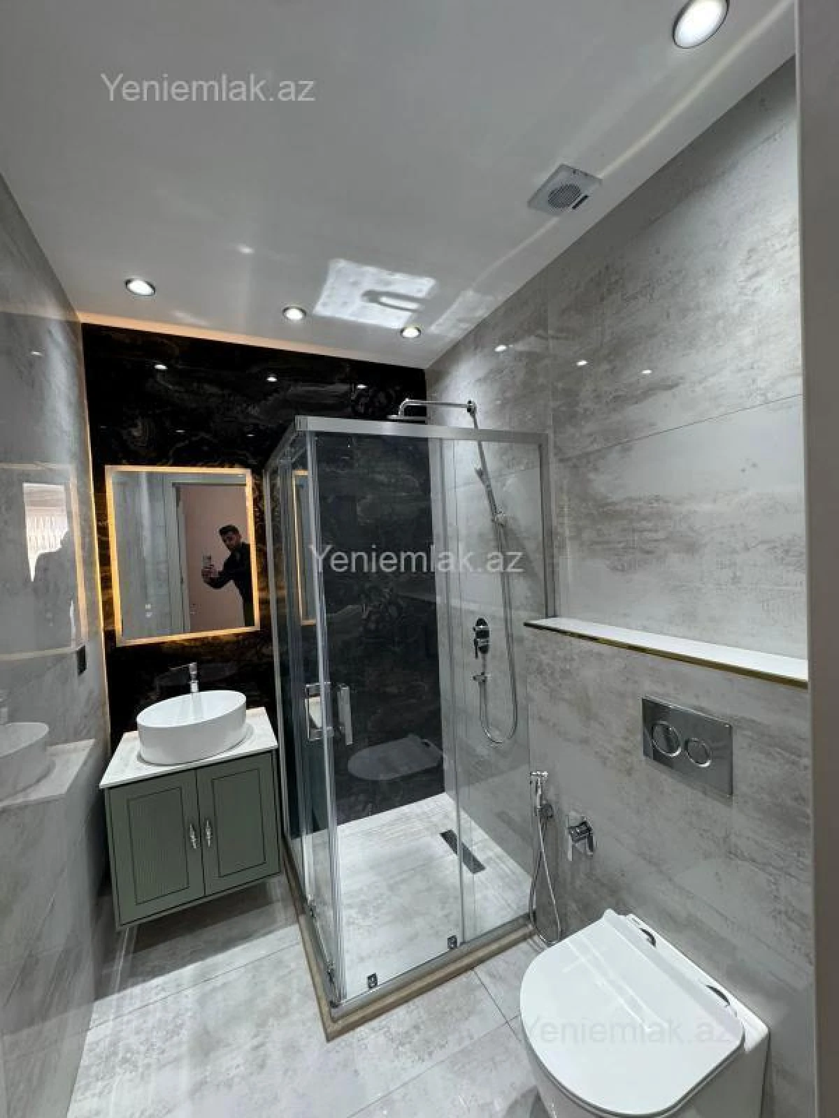 Satılır 3 otaqlı yeni tikili 140 m²