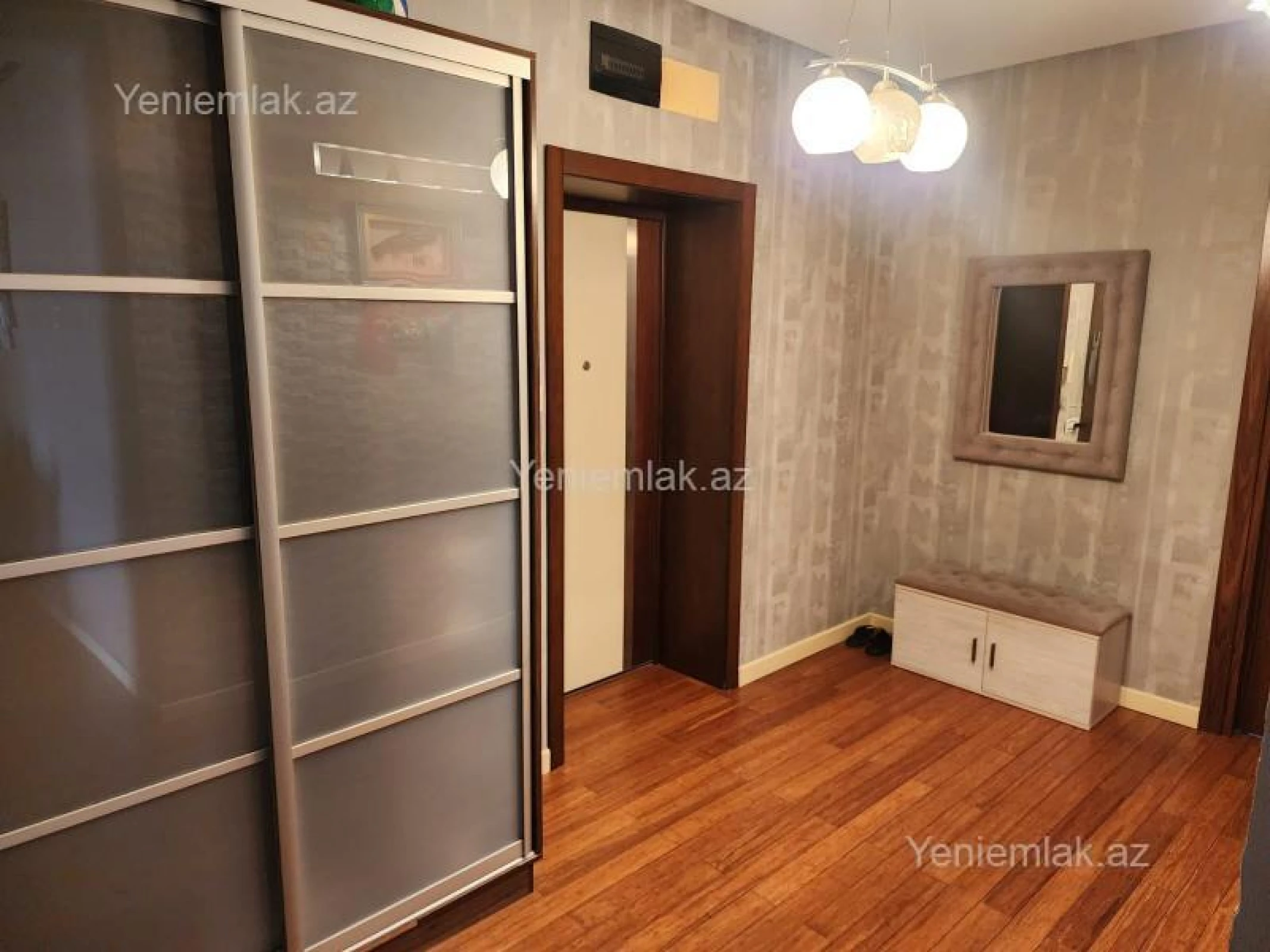 Satılır 3 otaqlı yeni tikili 110 m²