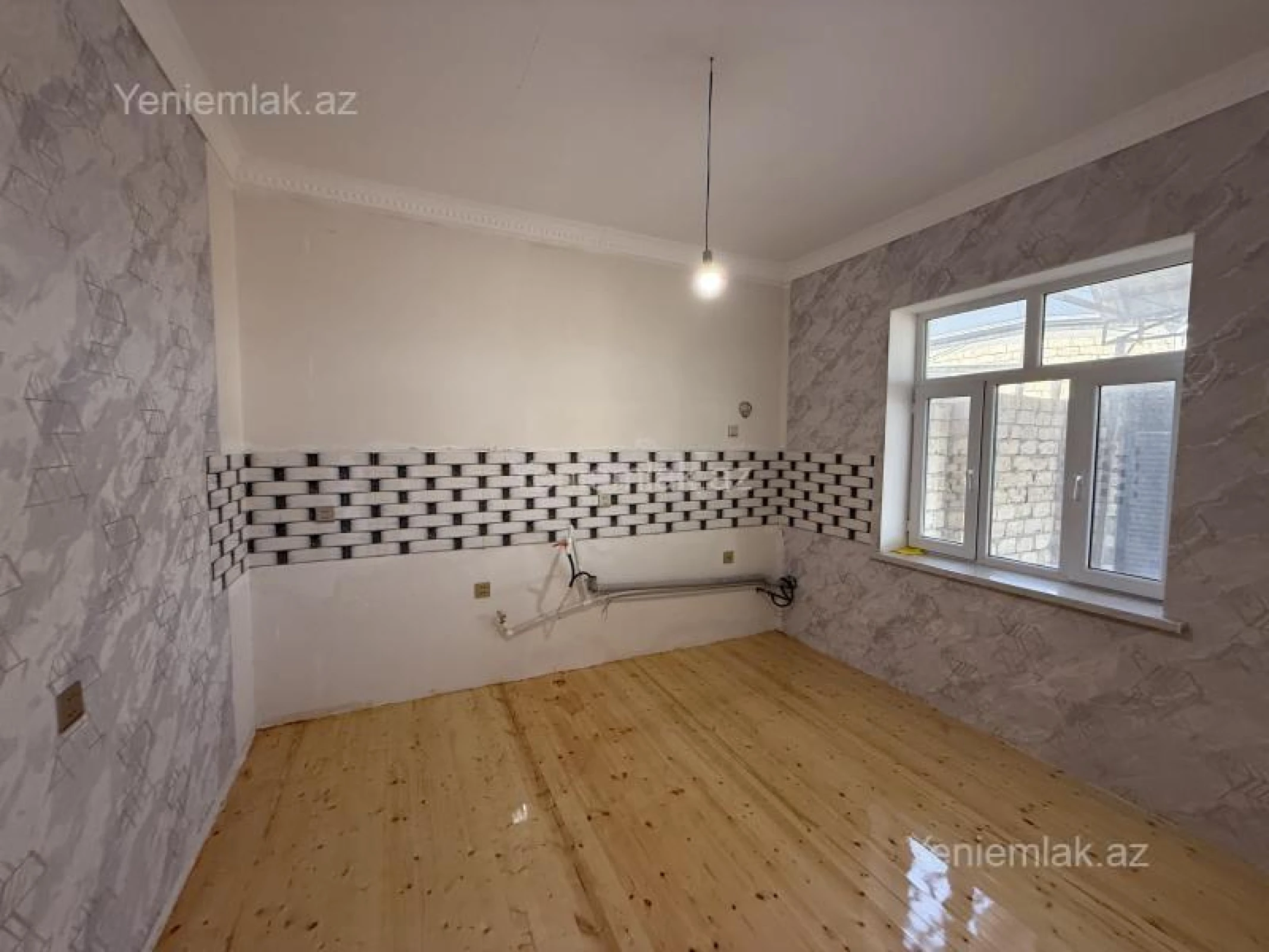 Satılır 4 otaqlı həyət evi 85 m²