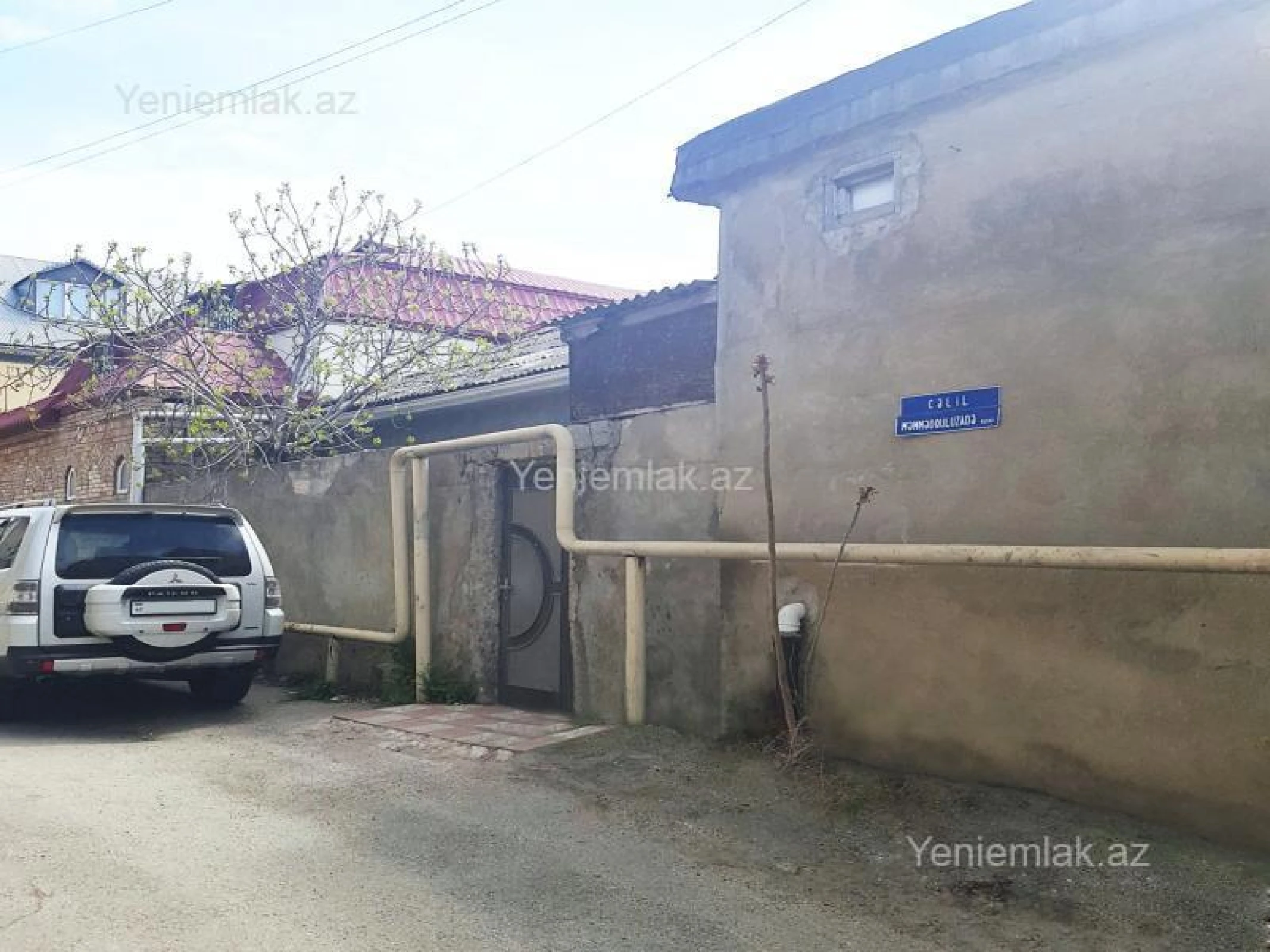 Satılır 6 otaqlı həyət evi 300 m²