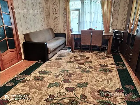 Satılır 2 otaqlı köhnə tikili 55 m²