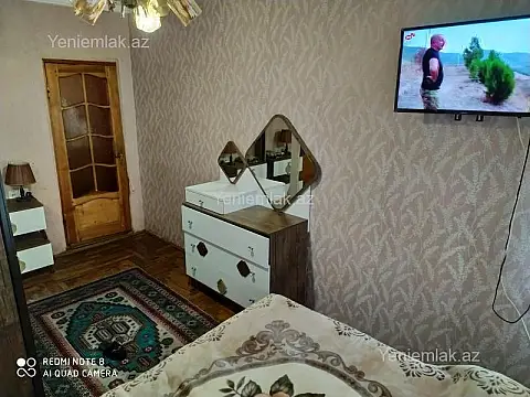 Satılır 2 otaqlı köhnə tikili 55 m²