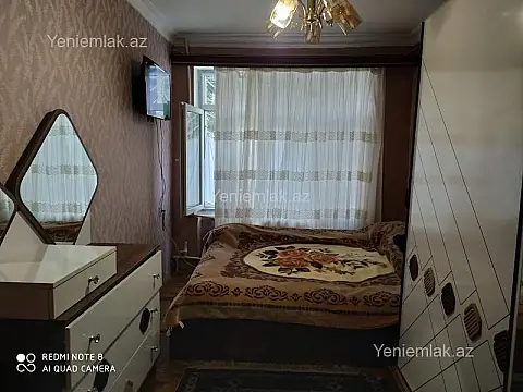 Satılır 2 otaqlı köhnə tikili 55 m²