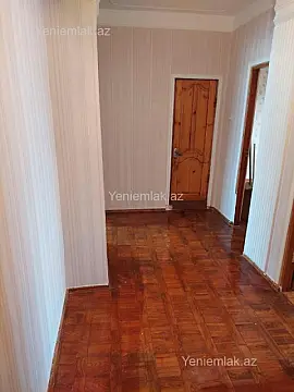 Satılır 4 otaqlı köhnə tikili 110 m²