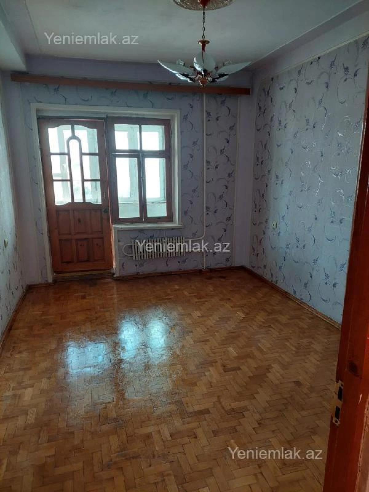 Satılır 4 otaqlı köhnə tikili 110 m²